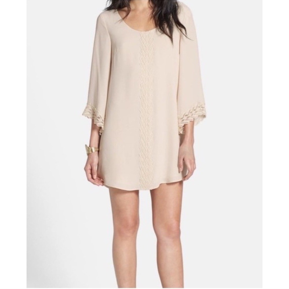 ASTR Lace Trim Shift Dress Cream Size XS Boho Romantic Festival